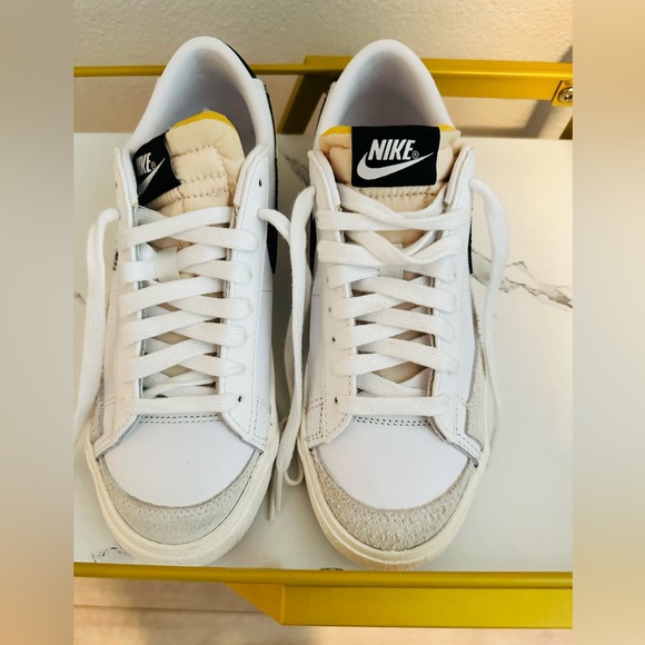 Nike White Women’s Blazer Sneakers - Picture 2 of 5
